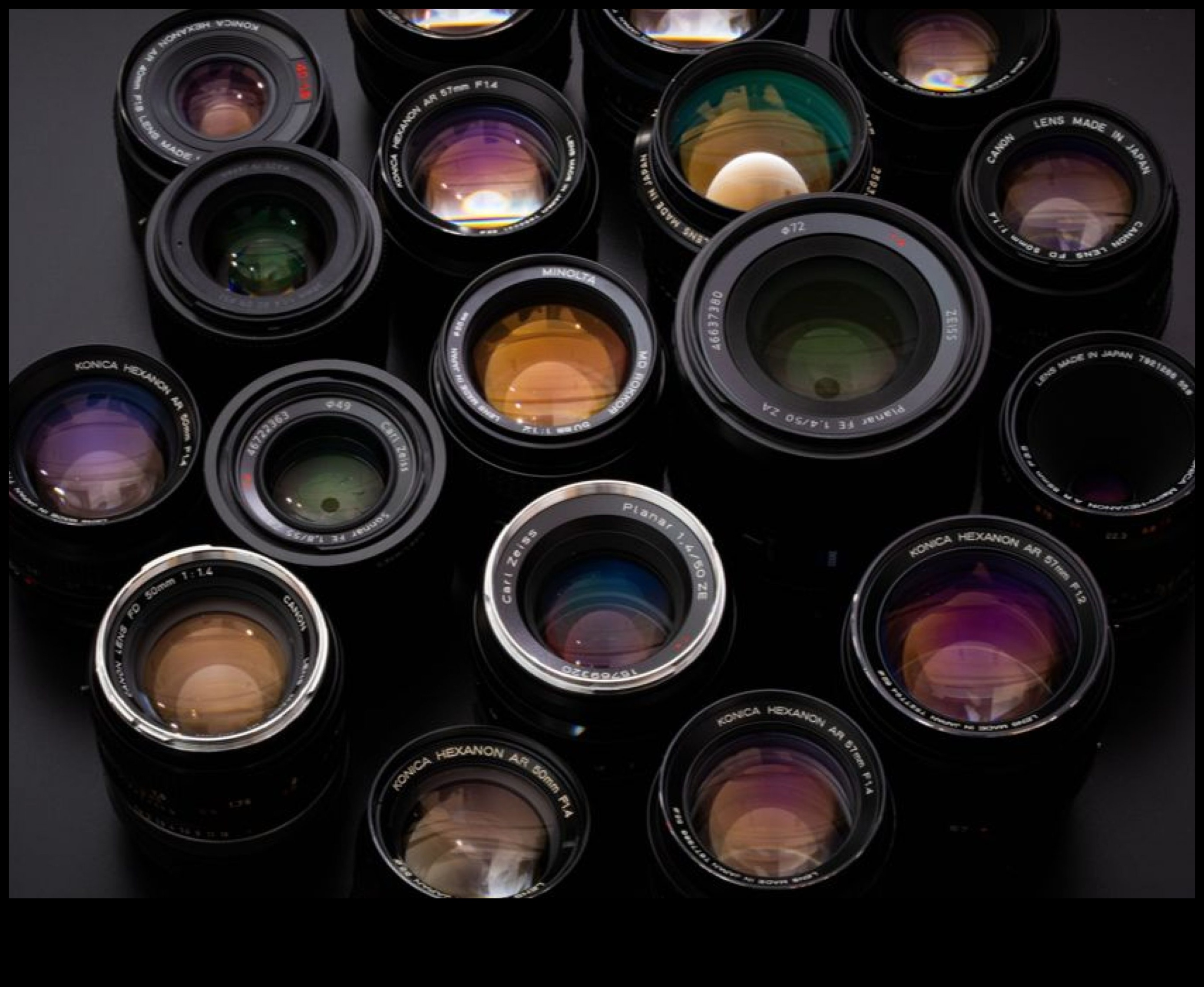 Lens Legends που αποκαλύπτουν τη δύναμη του εικονικού εξοπλισμού φωτογραφίας 2 Lens Legends: Αποκαλύπτοντας το Power Behind Iconic Photography Equipment