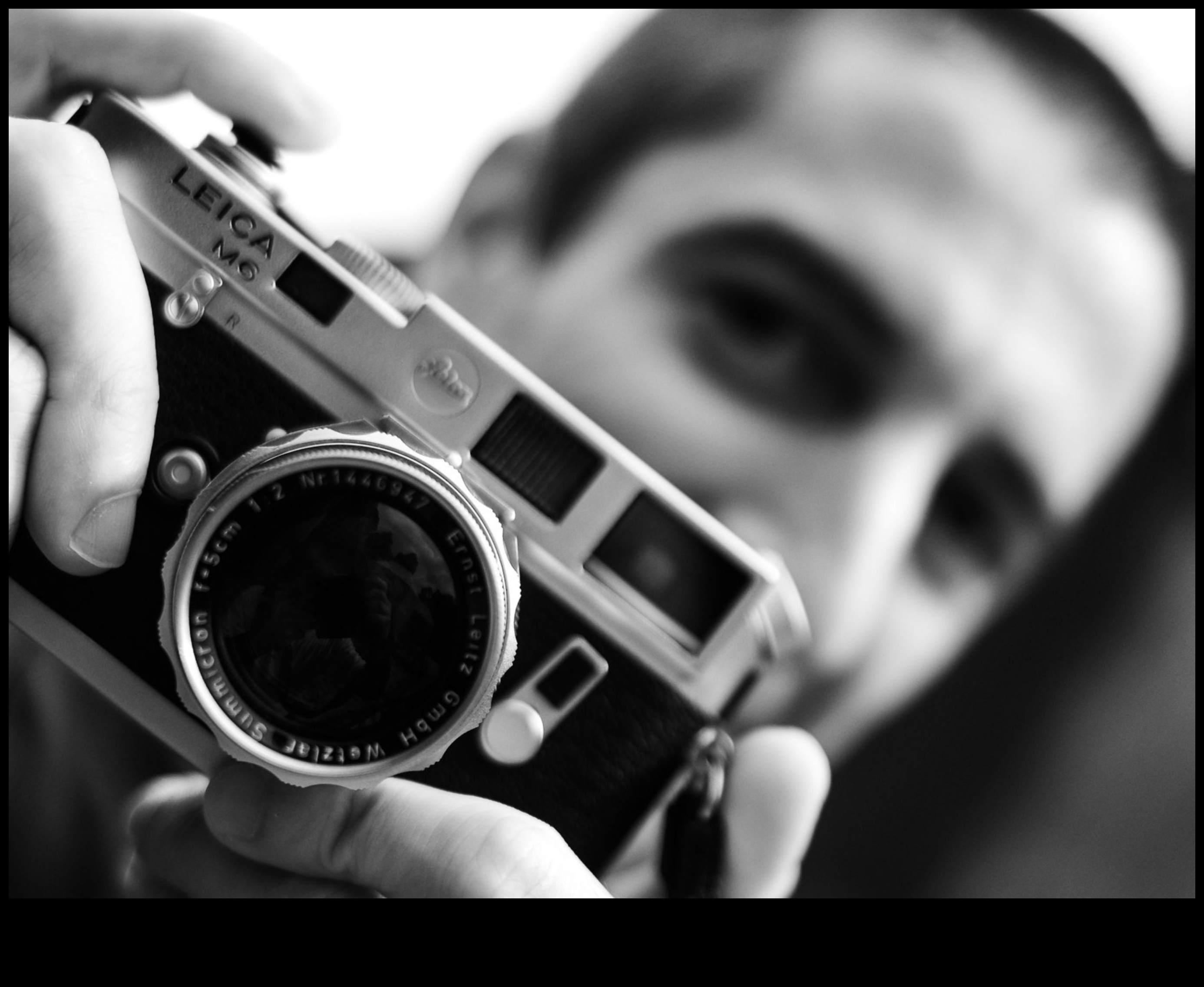 Lens Legends που αποκαλύπτουν τη δύναμη του εικονικού εξοπλισμού φωτογραφίας 3 Lens Legends: Αποκαλύπτοντας το Power Behind Iconic Photography Equipment