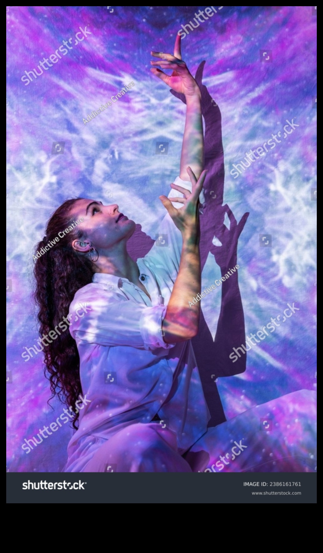 Ενσωματωμένη κομψότητα: Η διασταύρωση της ομορφιάς και της εκφραστικής τέχνης του σώματος