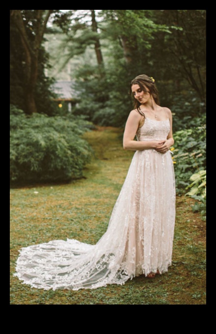 Barefoot Boho: Dreamy Bohemian Bridal Gowns