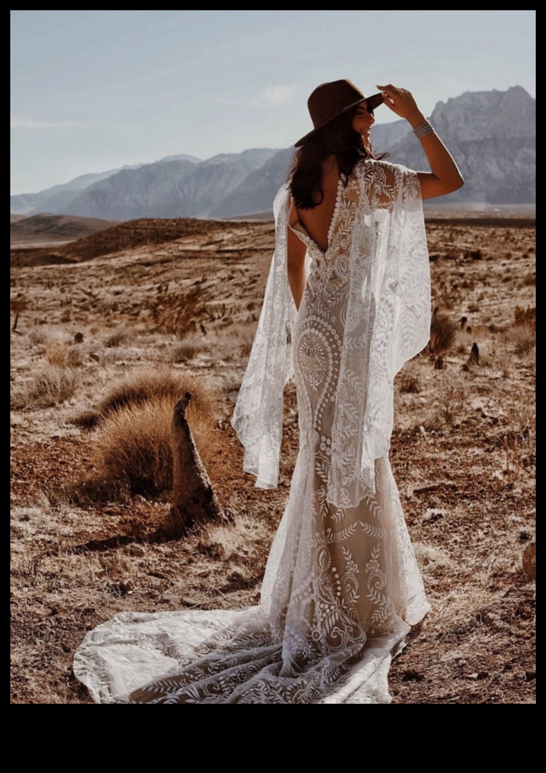 Barefoot Boho: Dreamy Bohemian Bridal Gowns