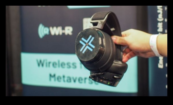 Συνδεδεμένοι ορίζοντες Πώς επεκτείνεται η ασύρματη τεχνολογία Η προσέγγισή μας Δείτε πώς η ασύρματη τεχνολογία αλλάζει τον τρόπο που ζούμε, εργαζόμαστε και παίζουμε. 4 Συνδεδεμένοι ορίζοντες: Πώς η ασύρματη τεχνολογία διευρύνει την εμβέλειά μας