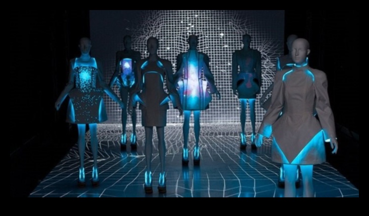 Wireless Elegance: Πώς η τεχνολογία μετατρέπει τη συνδεσιμότητα σε τέχνη