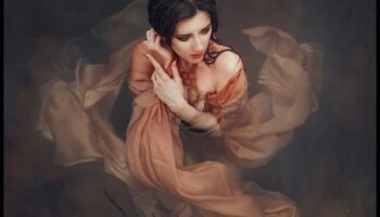 Model Moments: Storytelling Through the Elegant Lens of Fashion