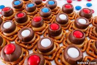 Star-Spangled Sweet & Salty Pretzel Bites