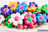 Pretzel Blossom Bites