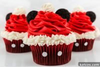 Mickey’s Jolly Santa Hat Cupcakes