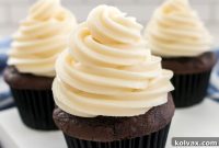 The Best Cream Cheese Frosting Recipe Ever
