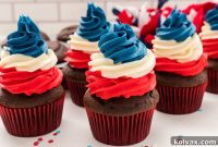 Freedom Swirl Cupcakes