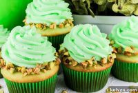 Double Pistachio Dream Cupcakes