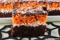 Frightfully Fudgy Krispie Brownie Bars
