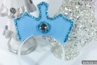 Elsa’s Regal Frozen Crowns
