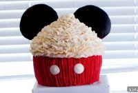 Mickey Mouse Celebration Cupcake Cake