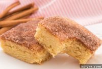 Cinnamon Kissed Snickerdoodle Blondies