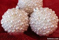 Iridescent Pearl Festive Baubles