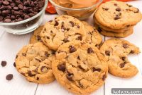 Golden Peanut Butter Chocolate Chip Delights