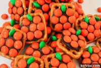 Autumn Pumpkin Pretzel Poppers