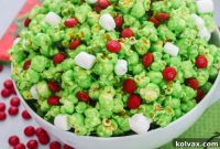 Grinch’s Heart-Melting Popcorn