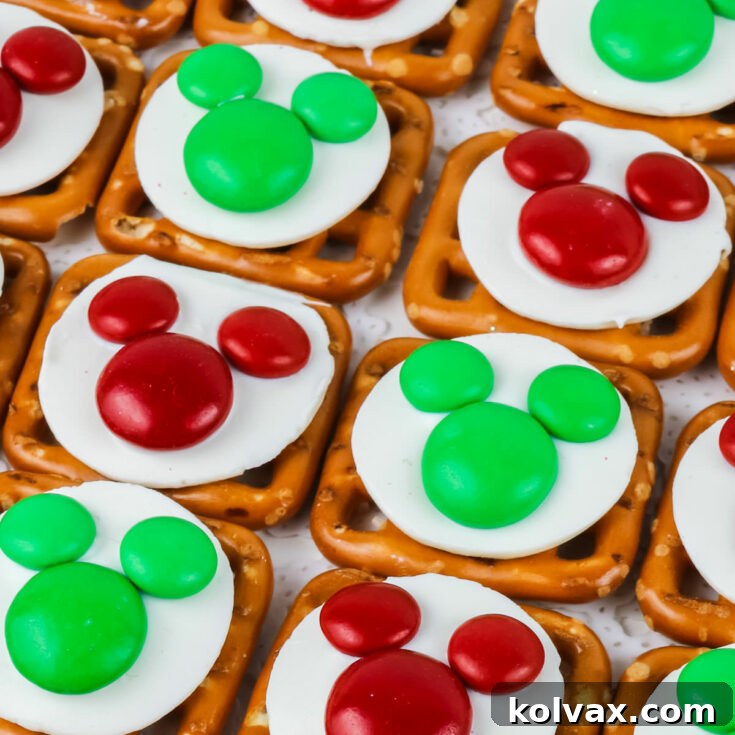 Christmas Mickey Mouse Pretzel Bites