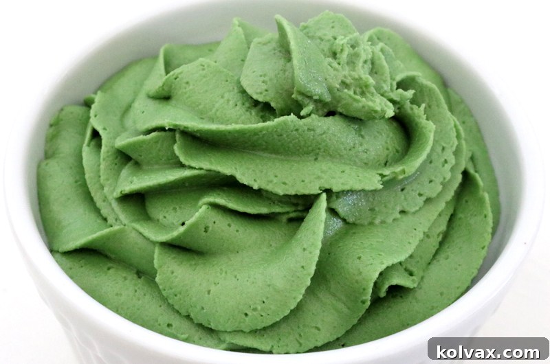 Discover the secret to making perfect Fall Harvest Sage Frosting. Our formula balances yellow, blue, and a touch of brown food coloring to create an earthy, sophisticated green for your autumn treats. Avoid overly bright greens with this precise guide.