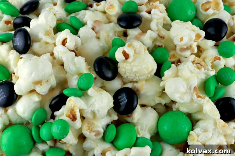 Philadelphia Eagles Popcorn, a delightful sweet and salty treat, perfect for game day parties, NFL playoffs, or Super Bowl celebrations. Easy to make and a hit with Eagles fans.