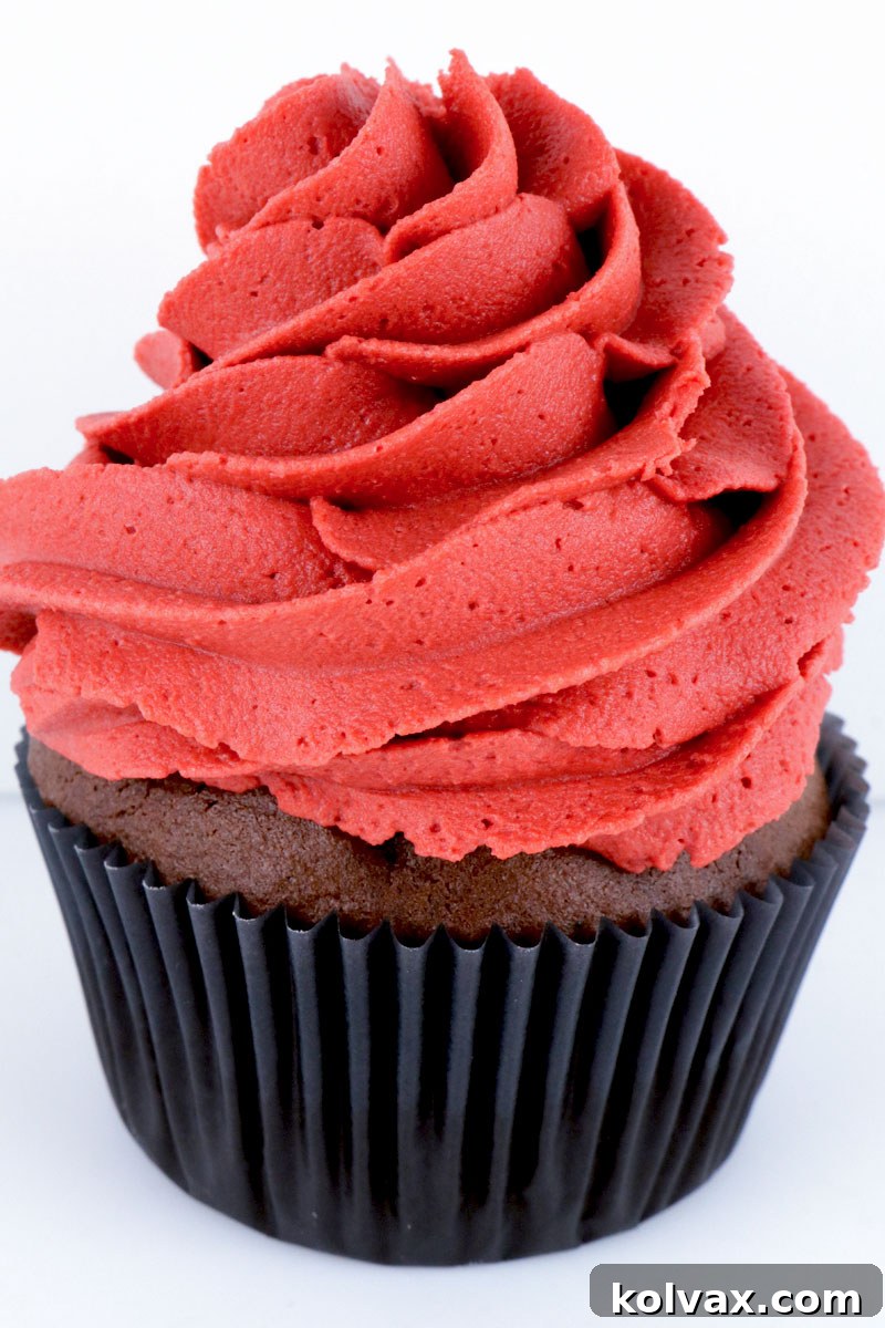 How to Make Burgundy Frosting