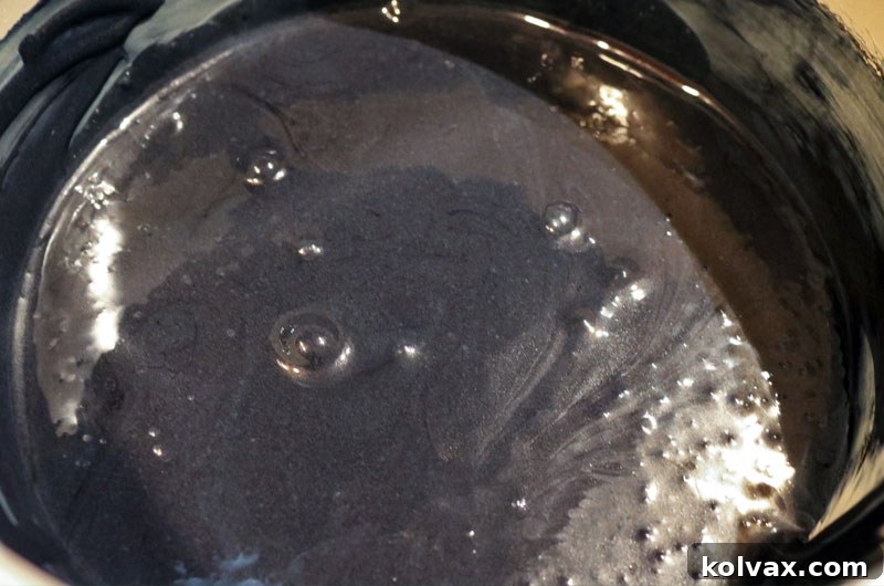 Marshmallow Mixture Tinted Black for New Orleans Saints Jerseys