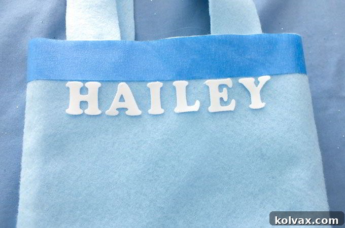 Personalizing the Elsa Party Favor Bags