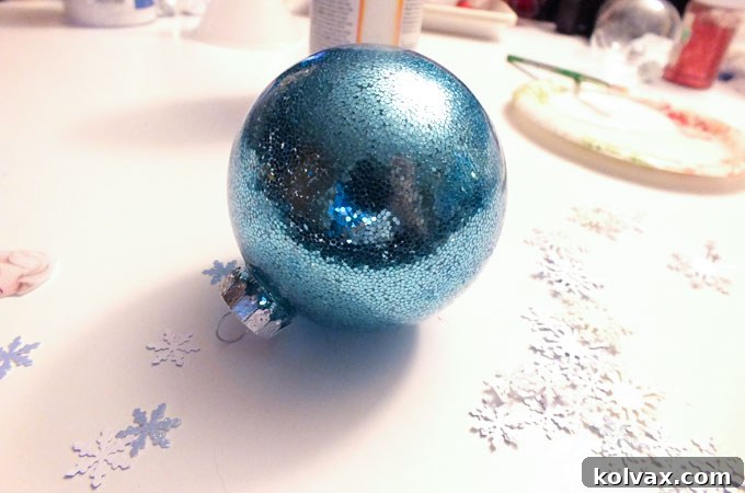 Embellishing the Elsa Christmas Ornament