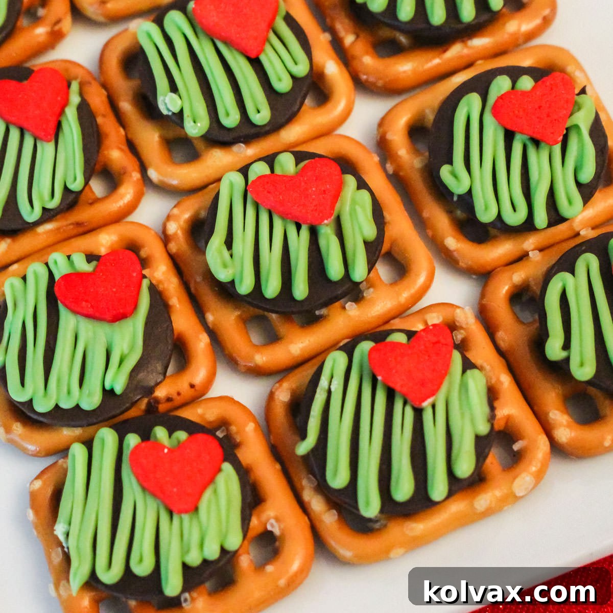 Grinch Pretzel Bites